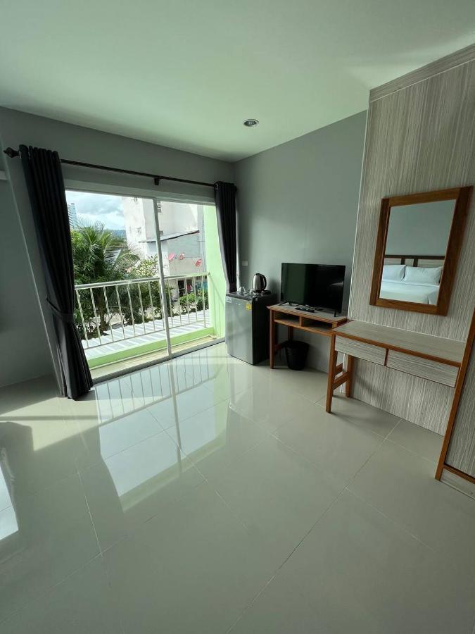 Miami Apartments Patong Luaran gambar