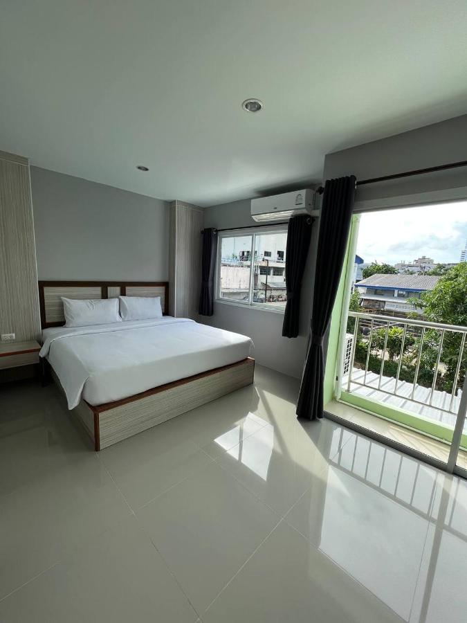 Miami Apartments Patong Luaran gambar